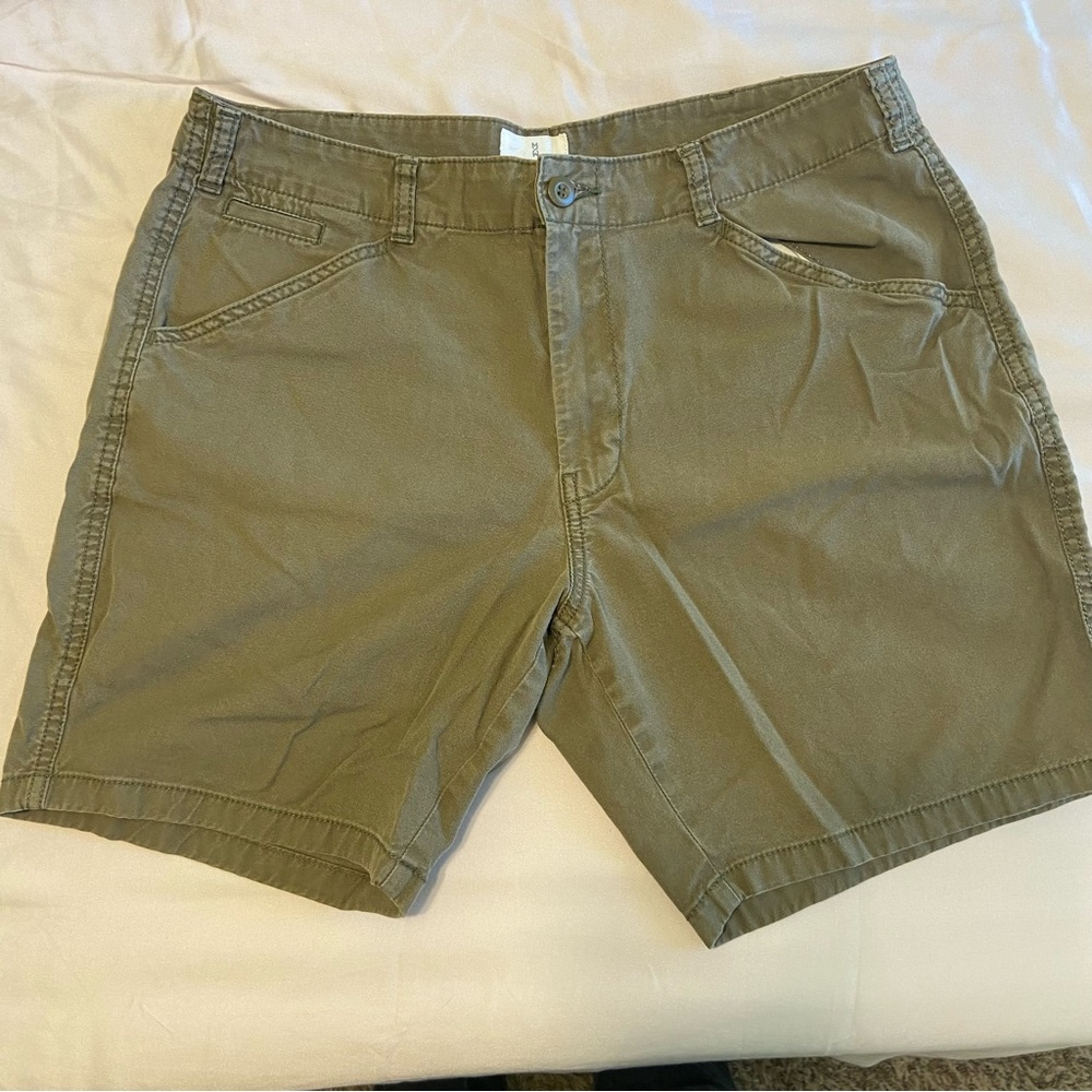 Mutual Weave Olive Green Shorts